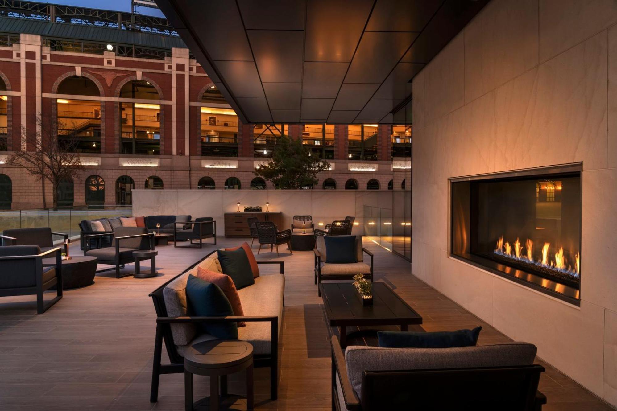 Loews Arlington Hotel Экстерьер фото